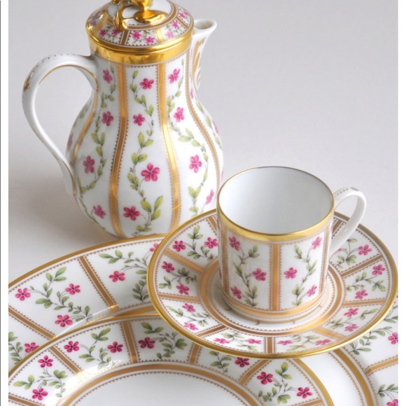 Bernardaud Royal Limoges Roseraie Assorted Plate - Picture 5 of 10